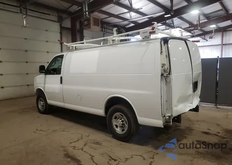 2021 Chevrolet Express G2500 from USA, damaged, VIN 1GCWGAFP8M1252272